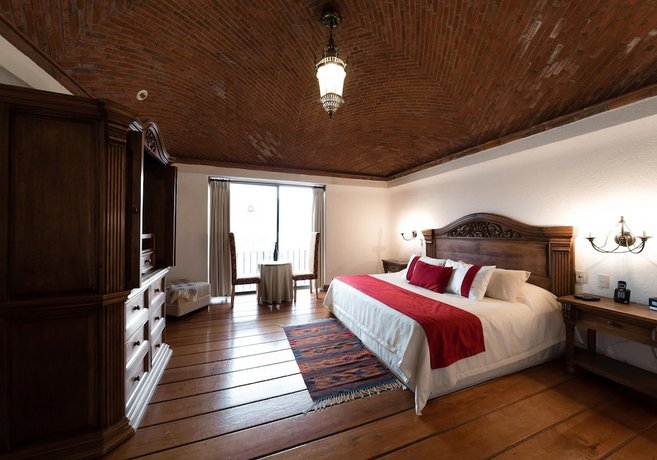 Mision Grand Casa Colorada
