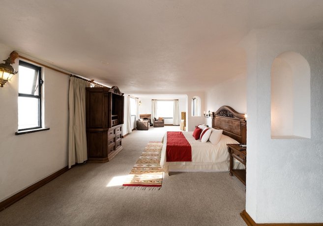 Mision Grand Casa Colorada