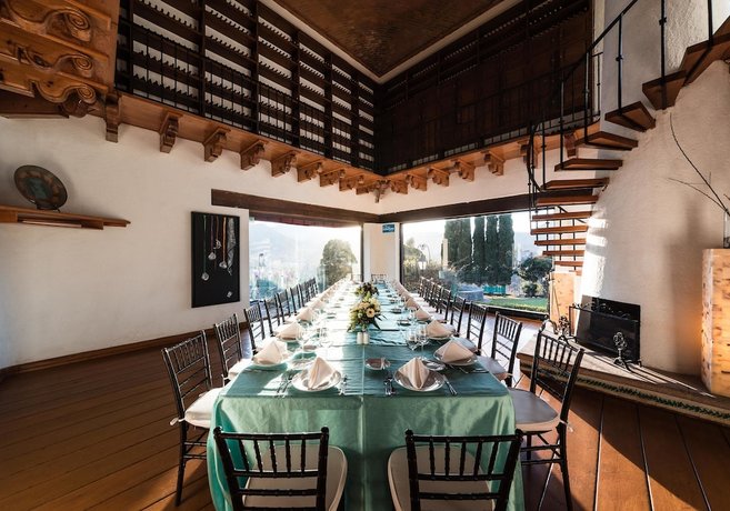 Mision Grand Casa Colorada