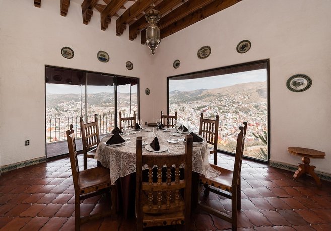 Mision Grand Casa Colorada
