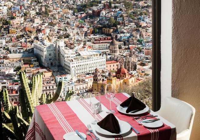 Mision Grand Casa Colorada