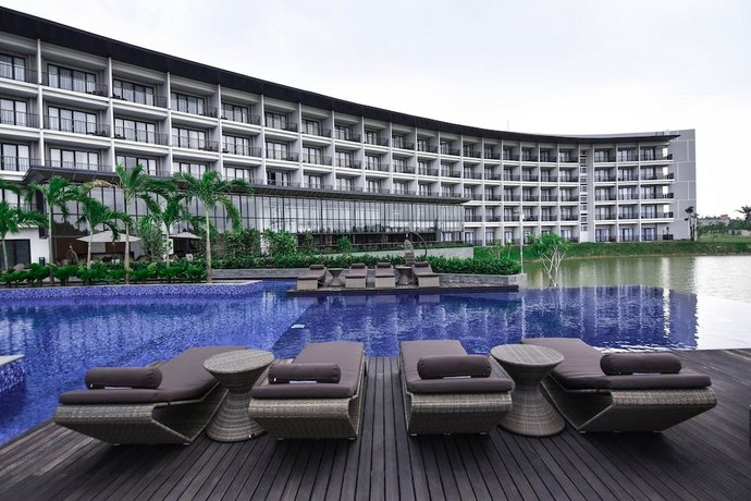 Hotel Santika Premiere Bandara Palembang