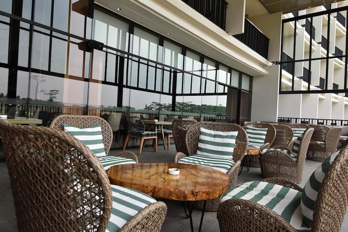 Hotel Santika Premiere Bandara Palembang