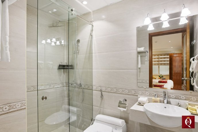 Silk Queen Grand Hotel