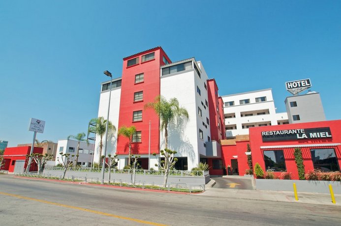 Hotel Real del Rio Tijuana