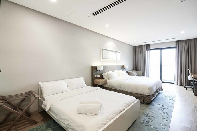 Victoria Home 188 Suites