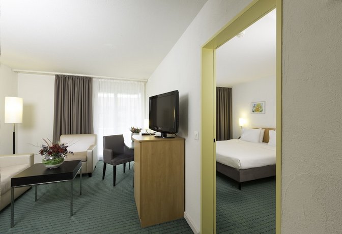 Apart-Hotel Zurich Airport