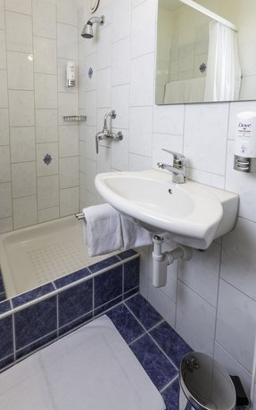 Apart-Hotel Zurich Airport
