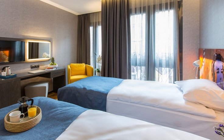 Lampa Design Hotel-Special Category