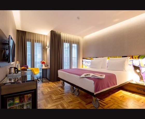 Lampa Design Hotel-Special Category