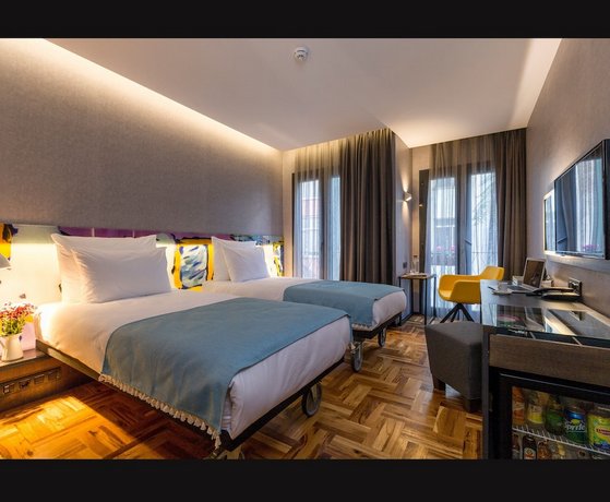 Lampa Design Hotel-Special Category