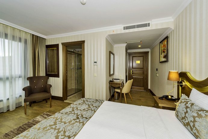Realstar Hotel