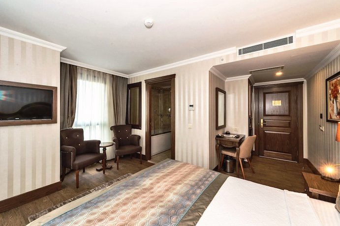 Realstar Hotel