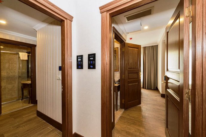 Realstar Hotel
