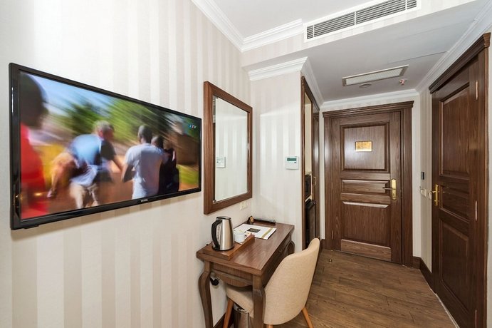 Realstar Hotel