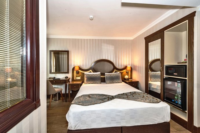 Realstar Hotel