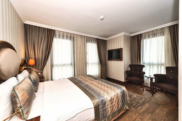 Realstar Hotel