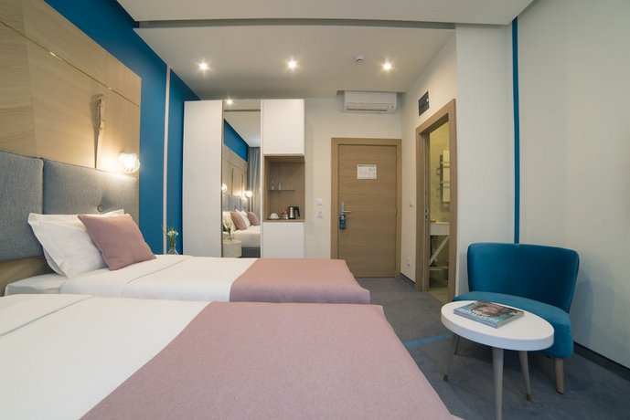 City Nest Modern & Cozy Suites