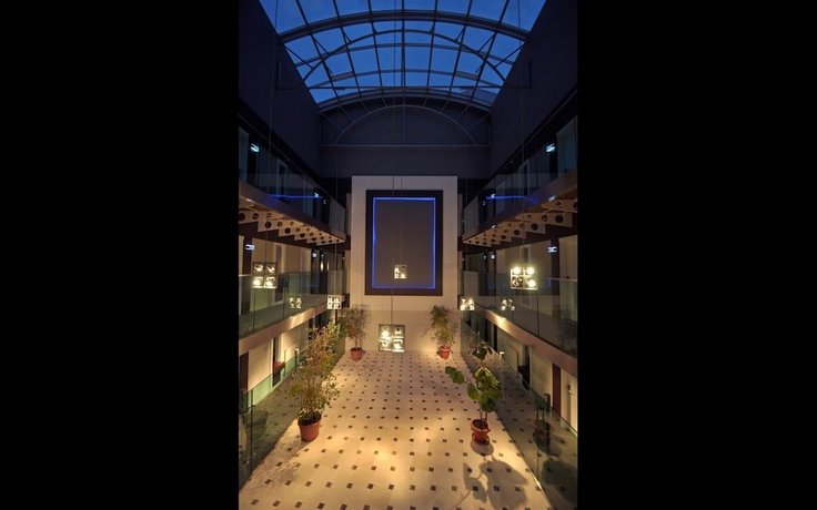 No 19 Boutique Hotel