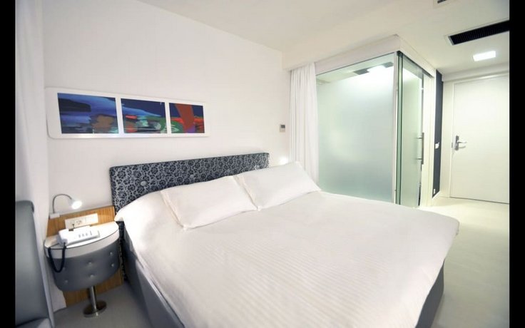 No 19 Boutique Hotel