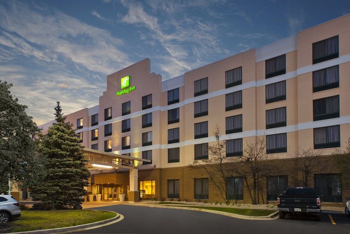 Holiday Inn Hotel & Suites Bolingbrook