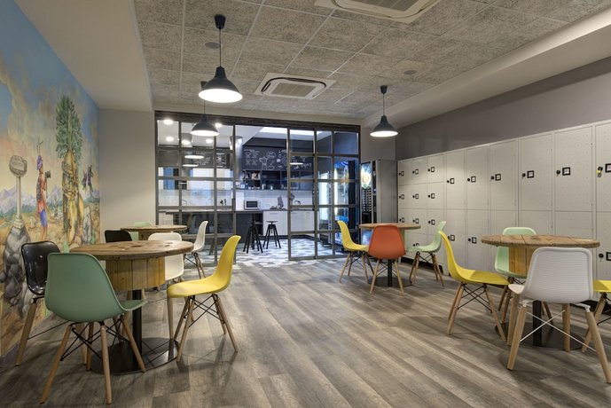 Bar_Restaurant