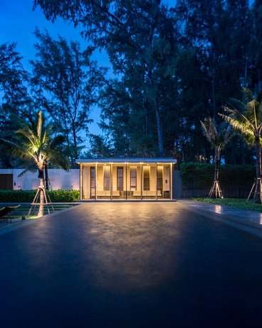 Baan Mai Khao Beachfront Two-Bedroom Family Suite