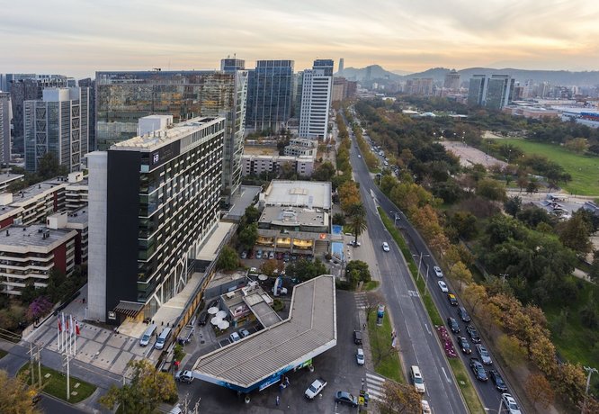 Plaza El Bosque Nueva Las Condes
