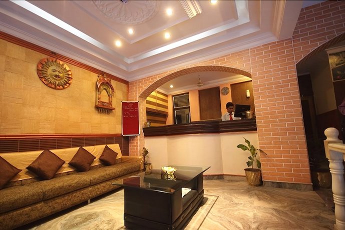 Anand Palace Hotel