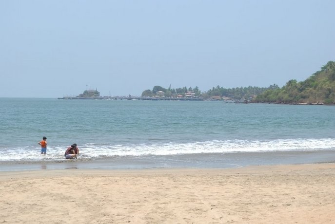 Sandalwood Hotel & Retreat