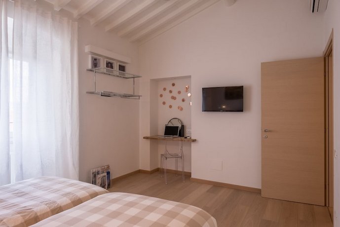 Casa Elena Florence