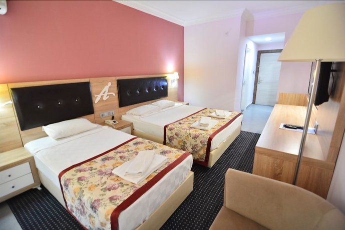 Ananas Otel