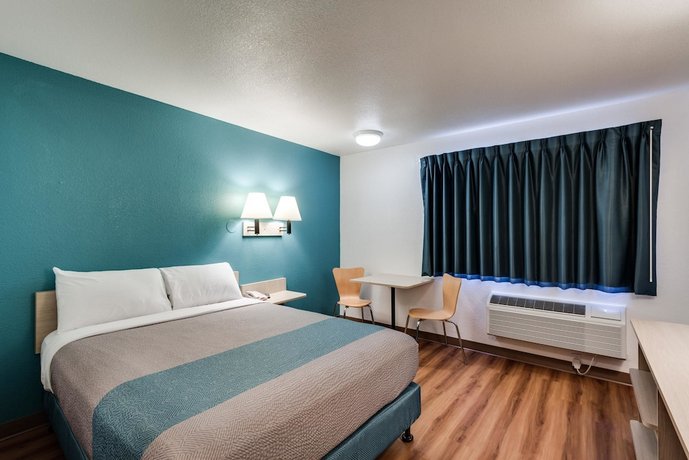 Motel 6 Spokane West-Downtown