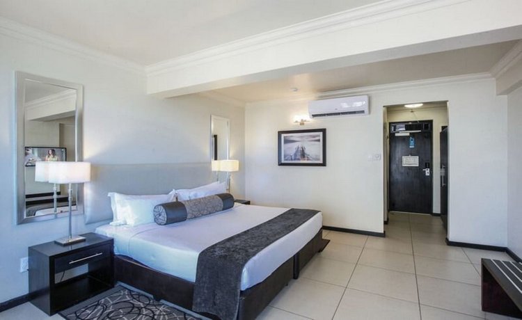 Blue Waters Hotel