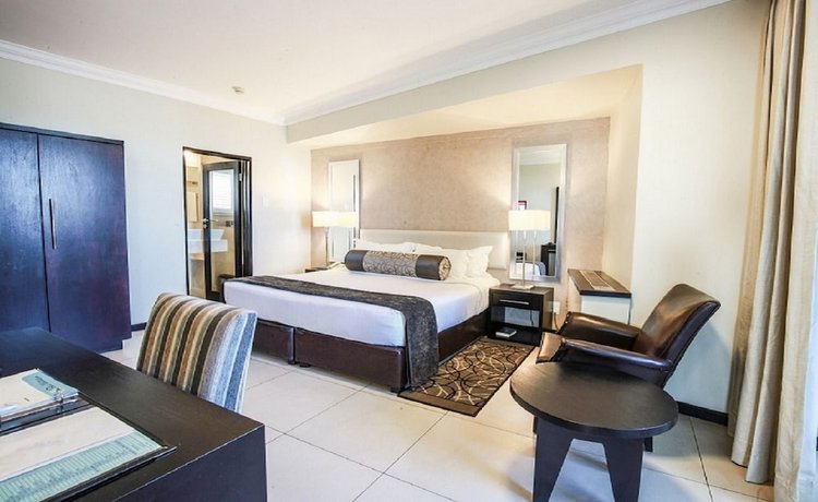 Blue Waters Hotel