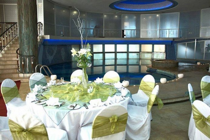 Blue Waters Hotel
