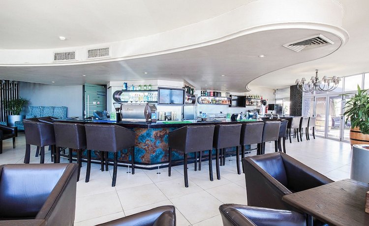 Blue Waters Hotel