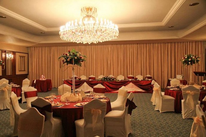 Blue Waters Hotel