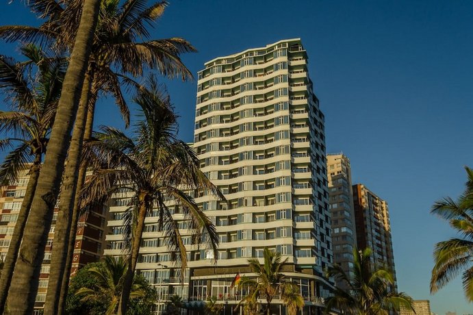 Blue Waters Hotel