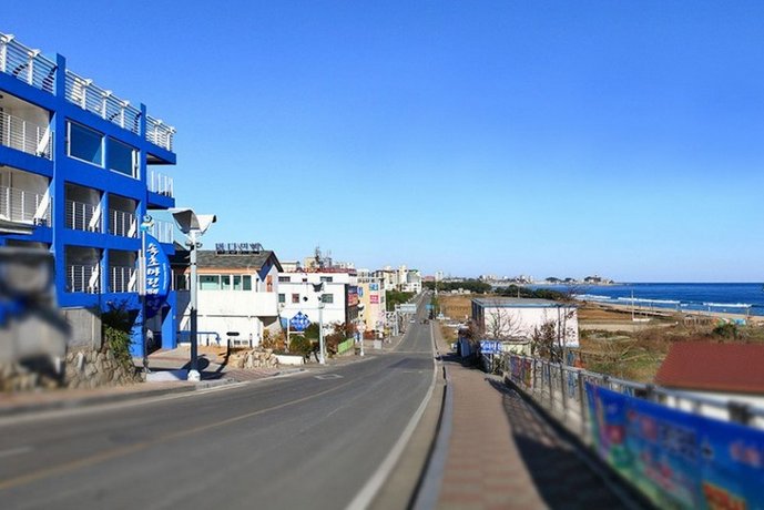 Marine Pension Sokcho