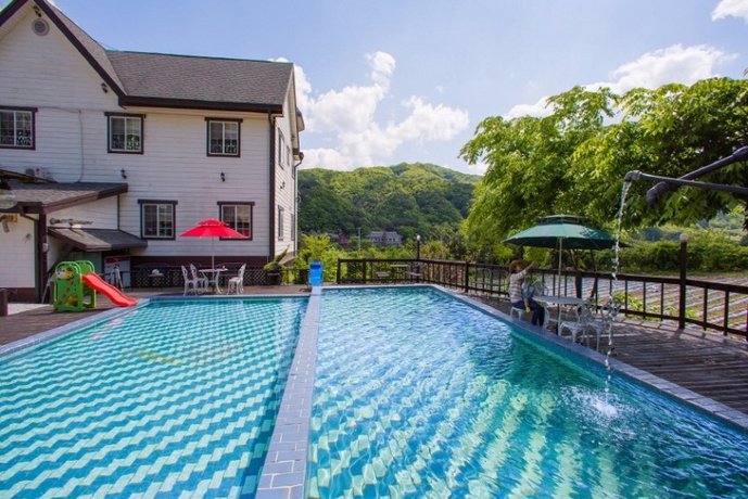 Muju Cherish Pension
