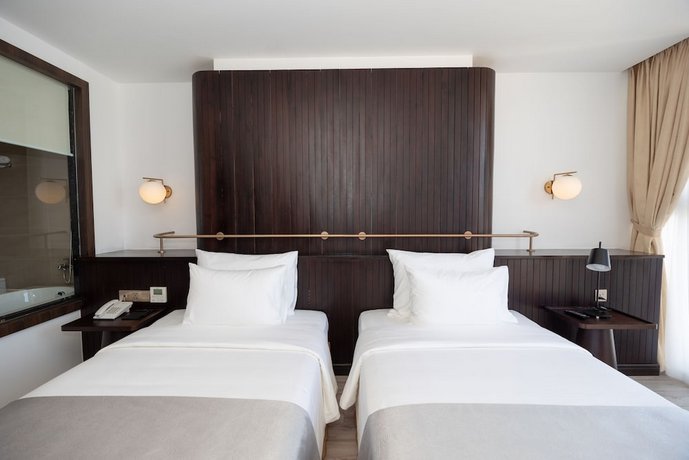 Majestic Premium Hotel