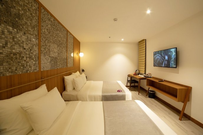 Majestic Premium Hotel