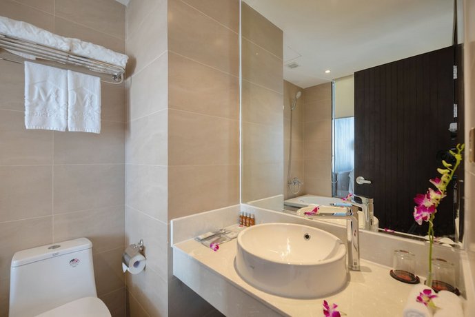 Majestic Premium Hotel
