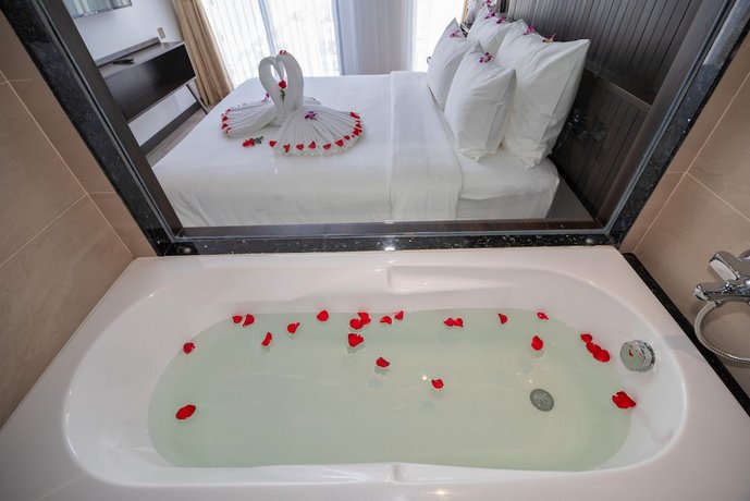 Majestic Premium Hotel