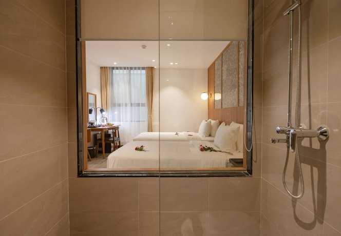 Majestic Premium Hotel