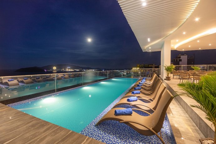 Majestic Premium Hotel