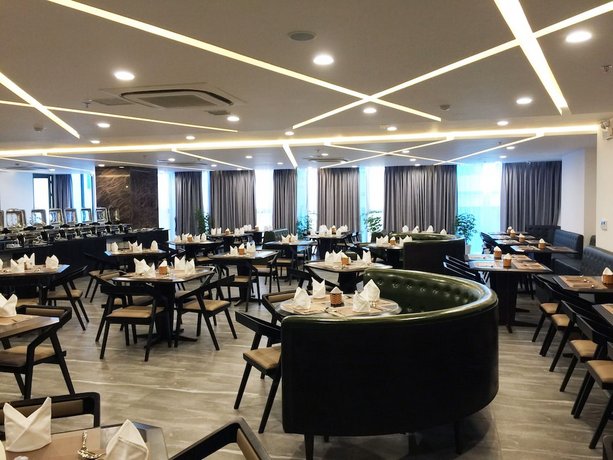 Majestic Premium Hotel