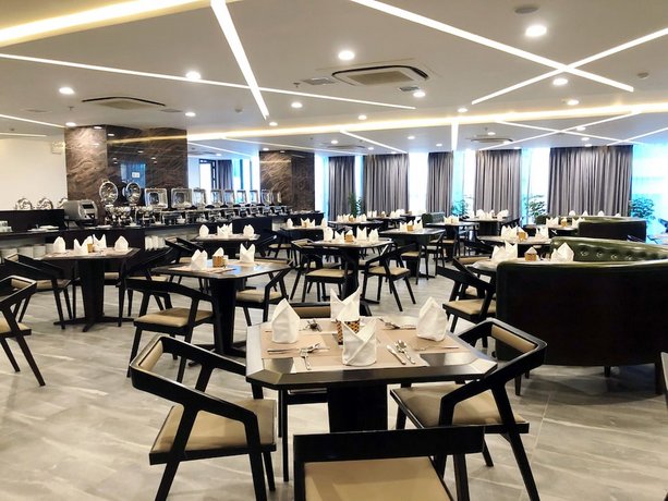 Majestic Premium Hotel