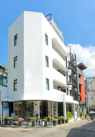 Gomez House